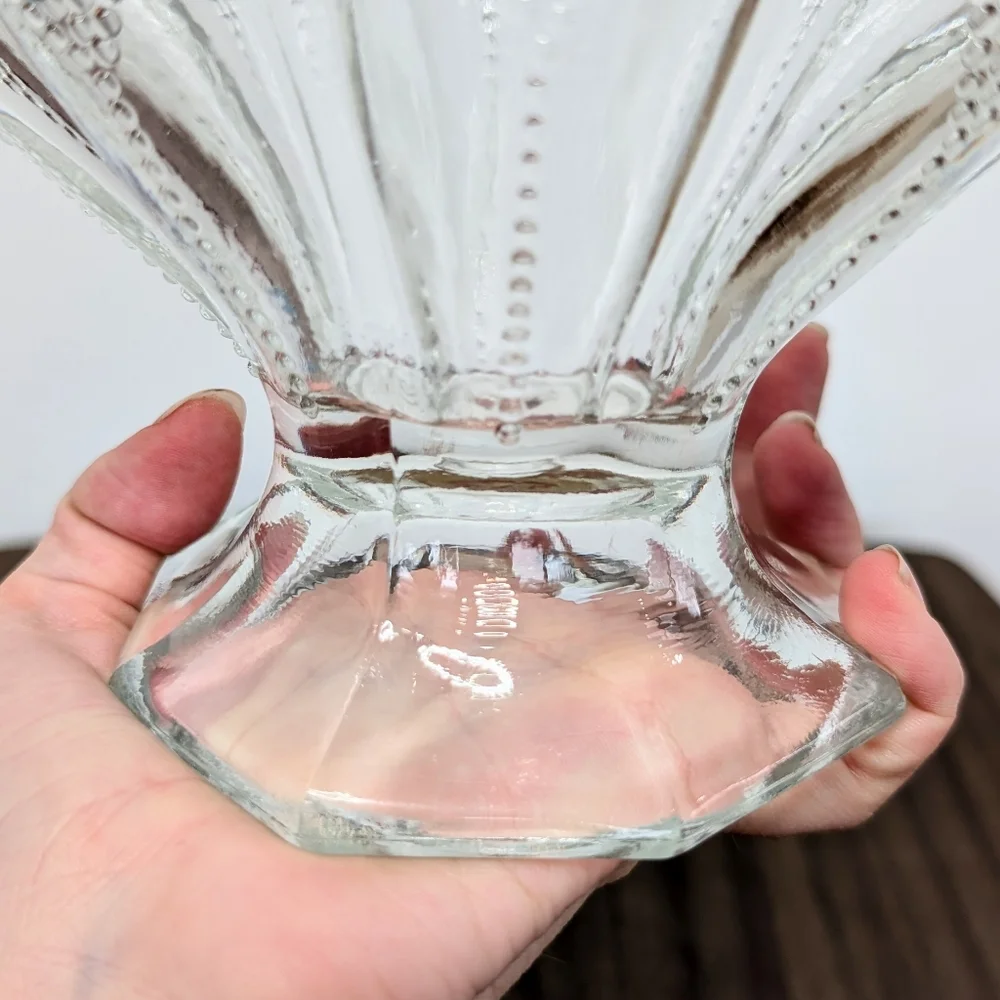 L.E. Smith 1940s Thousand Eyes Pattern Hobnail Fan Shaped Footed Tall Glass Vase